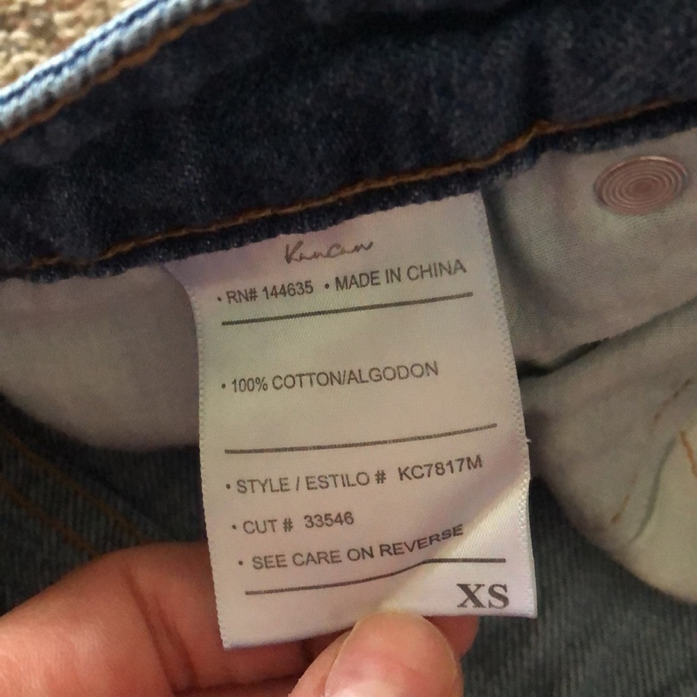 Shorts - Picture 4 of 4